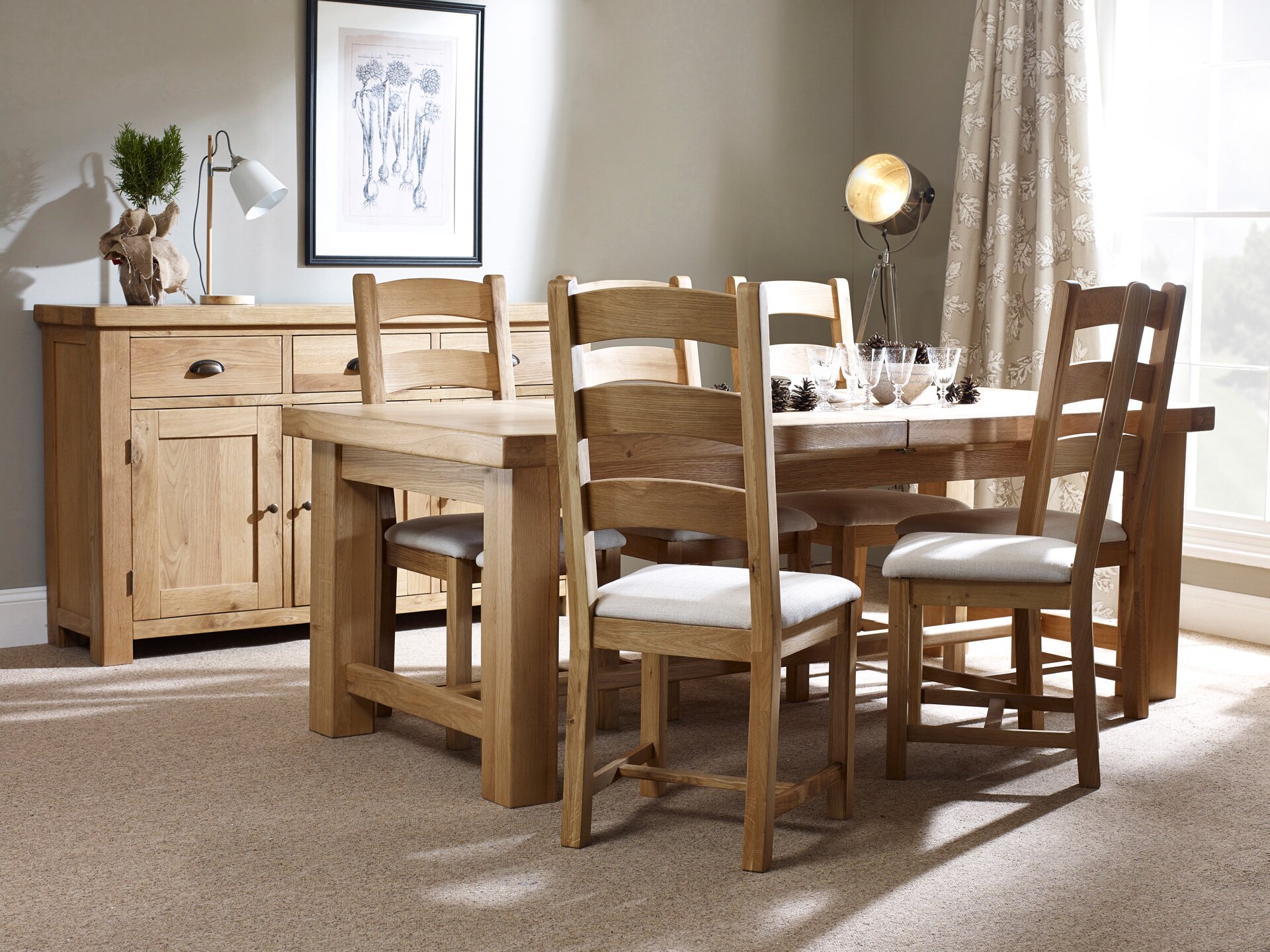 Corndell Fairford dining room furniture